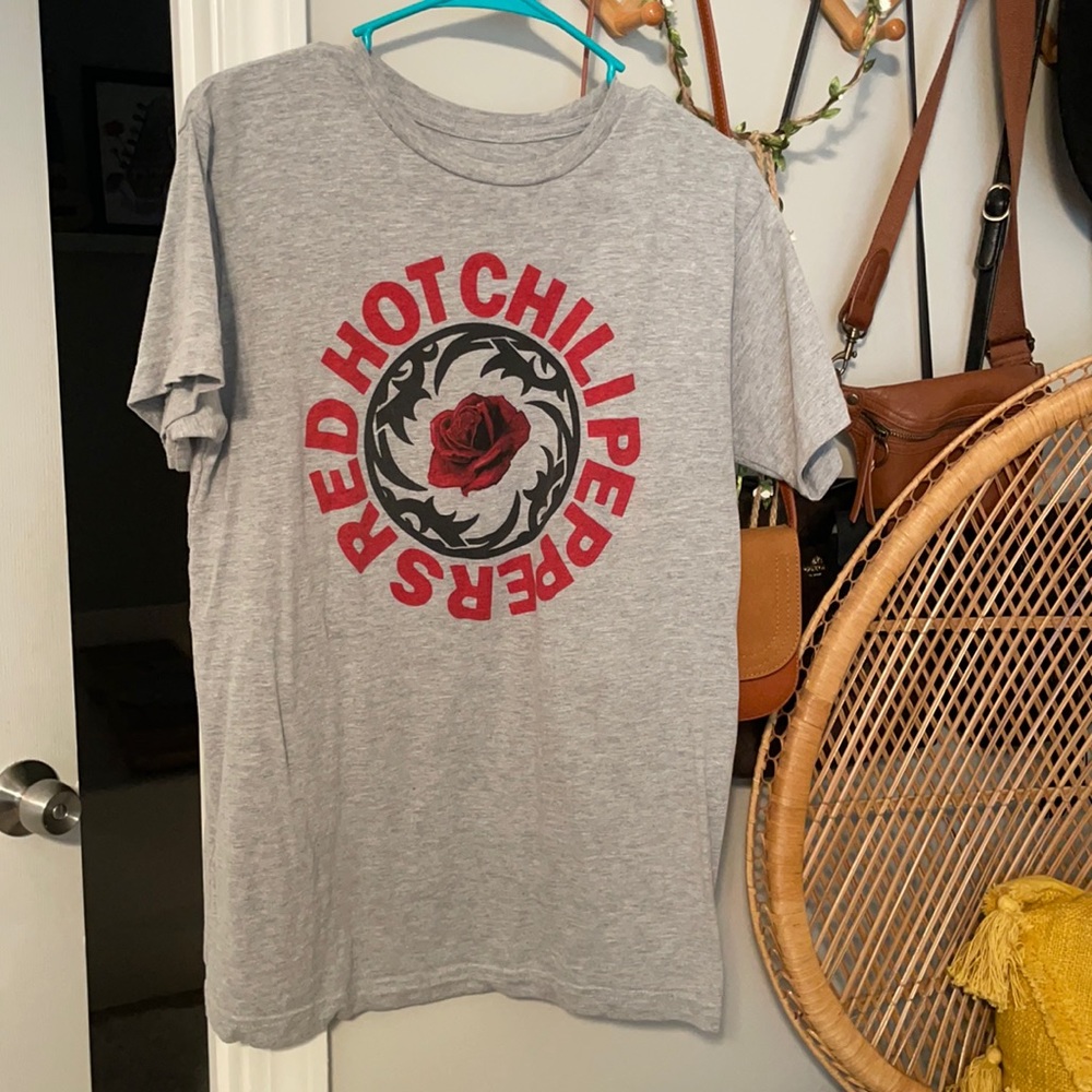 Graphic tee. Band tee. Only worn once